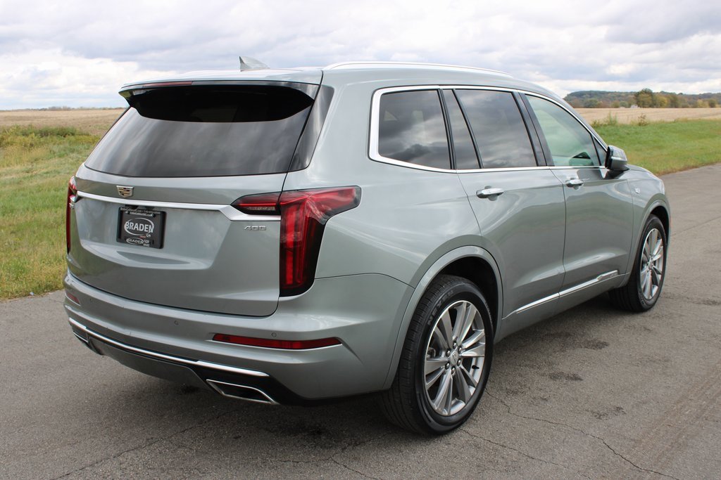 Used 2023 Cadillac XT6 Premium Luxury image 7