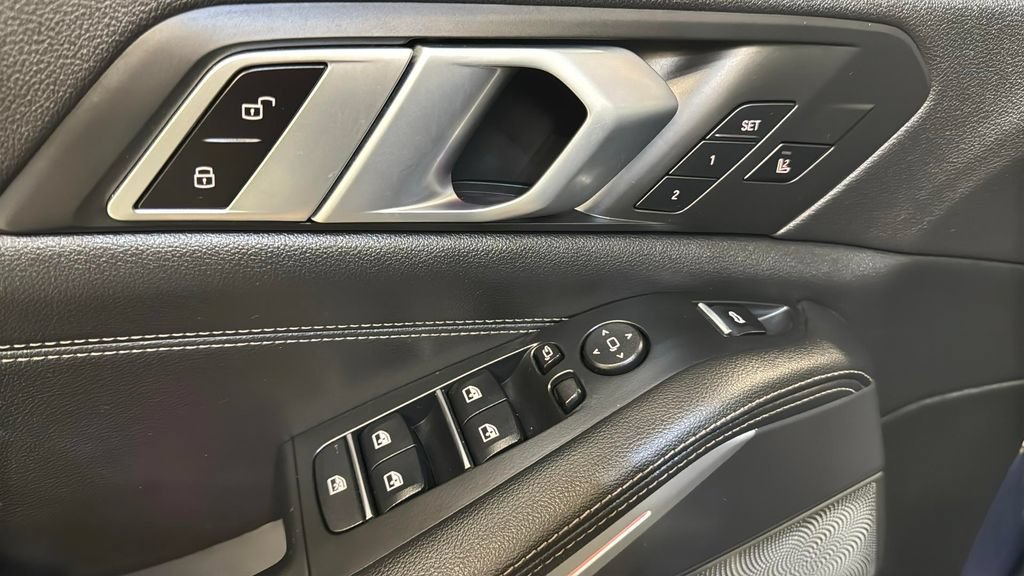 Used 2021 BMW X5 M50i w/ Executive Package AWD/4WD image 33