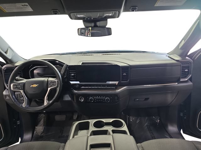 Used 2024 Chevrolet Silverado 1500 LT AWD/4WD image 13