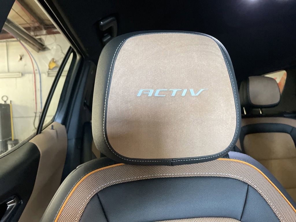 New 2026 Chevrolet Equinox ACTIV w/ Convenience Package III AWD/4WD image 33