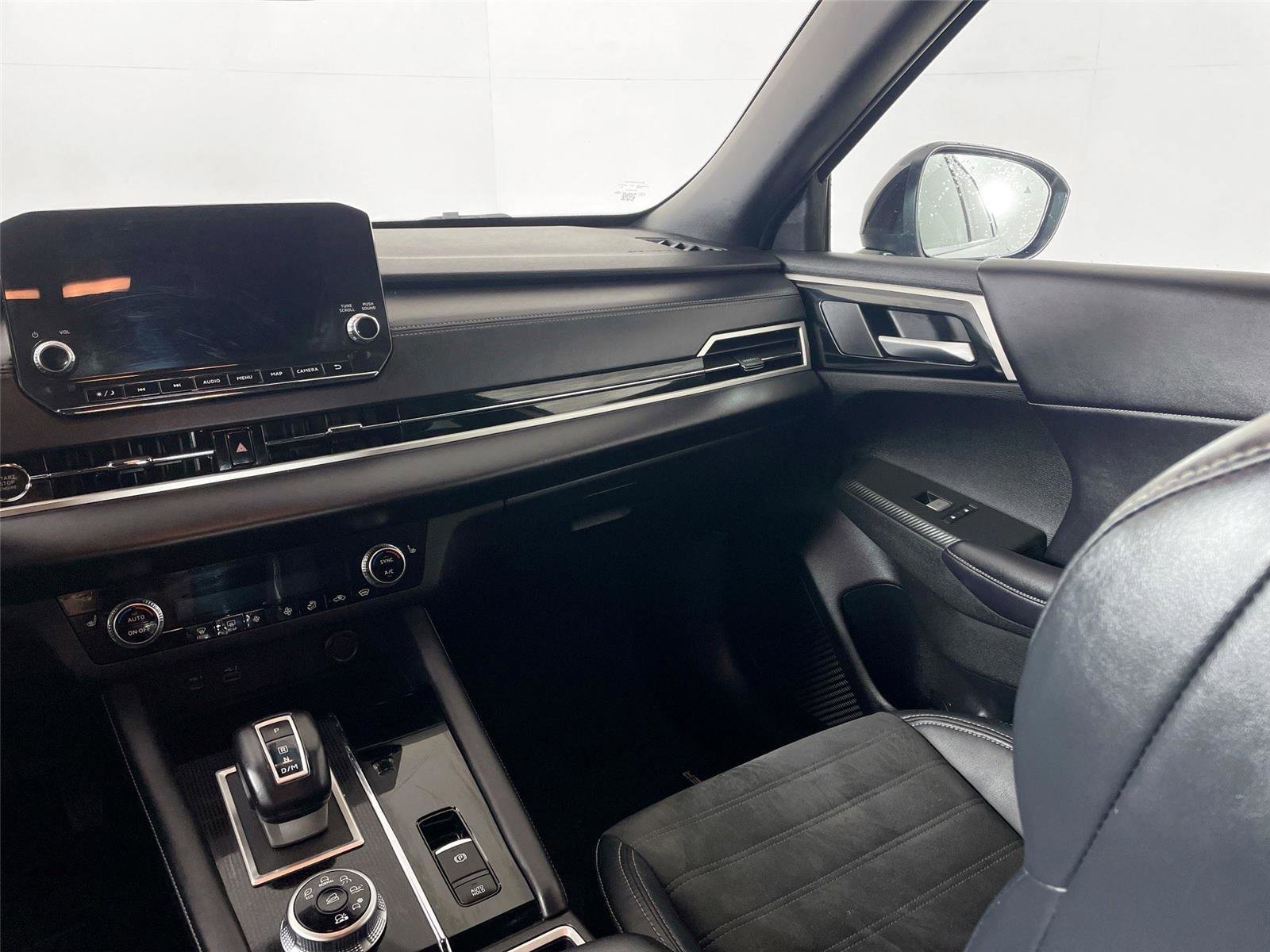 Used 2023 Mitsubishi Outlander SE Black Edition image 31