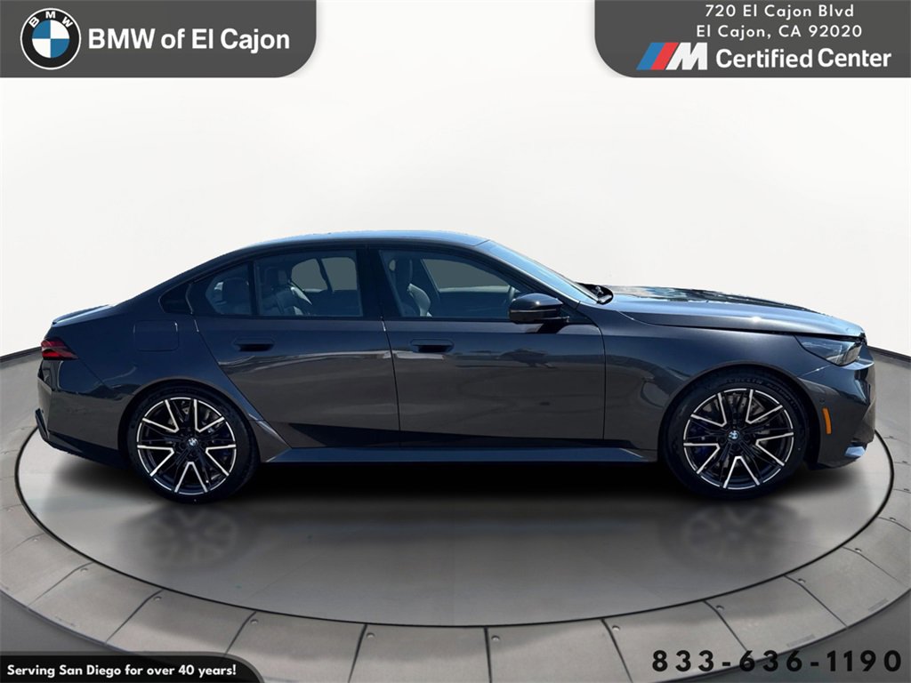 New 2026 BMW M5 w/ Executive Package image 4