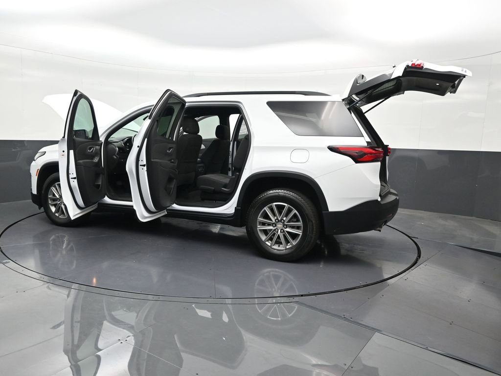 Used 2024 Chevrolet Traverse LT FWD image 37
