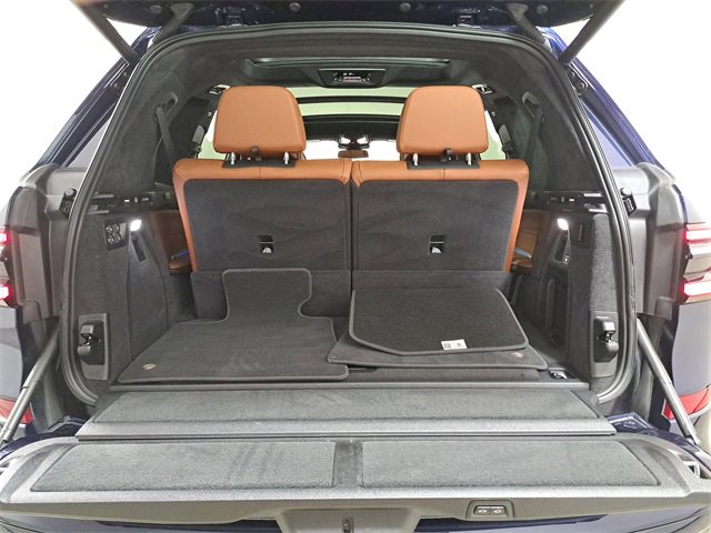 Used 2025 BMW ALPINA XB7 image 11