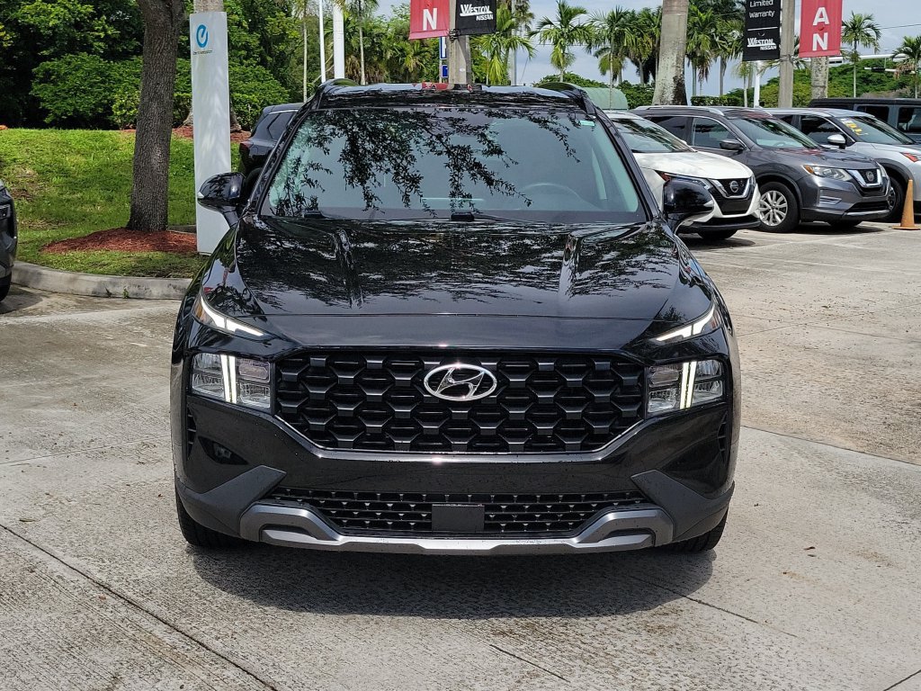 Used 2023 Hyundai Santa Fe XRT FWD image 2