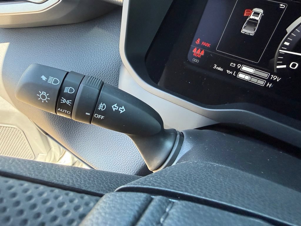 New 2026 Toyota Tundra Limited AWD/4WD image 32