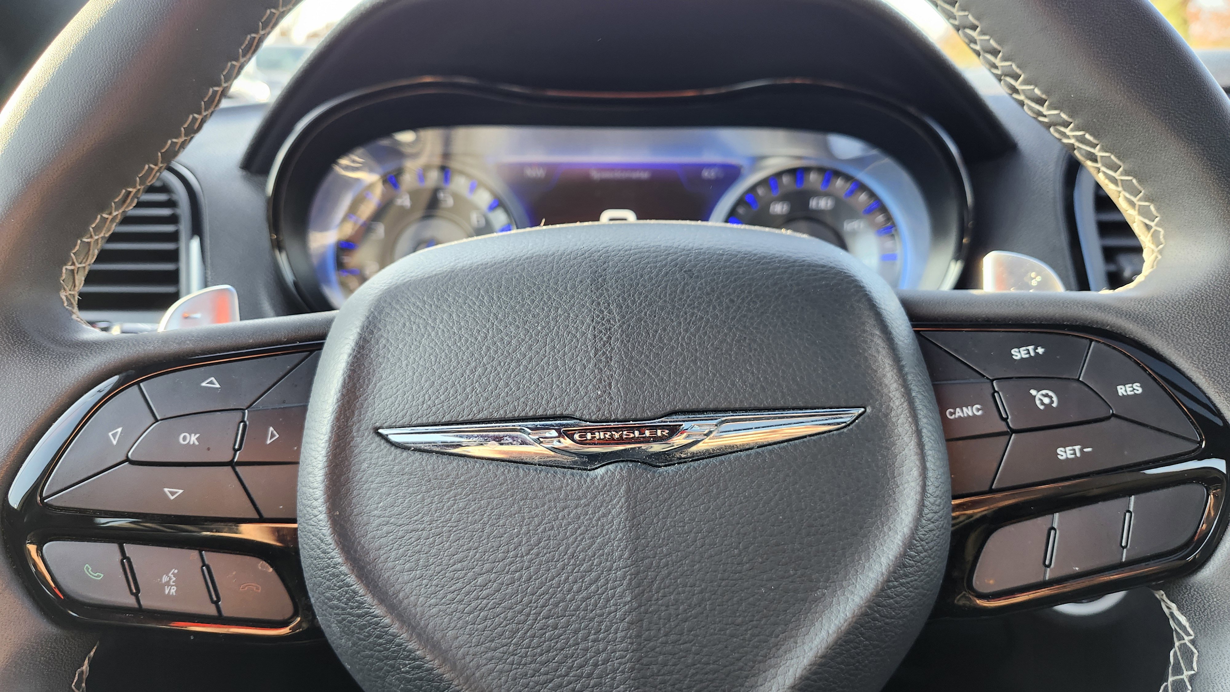 Used 2023 Chrysler 300 S image 28