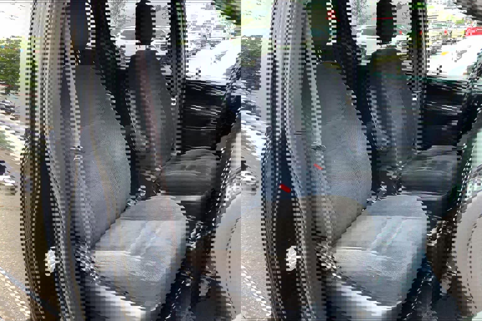 Used 2015 Dodge Grand Caravan SE FWD image 8