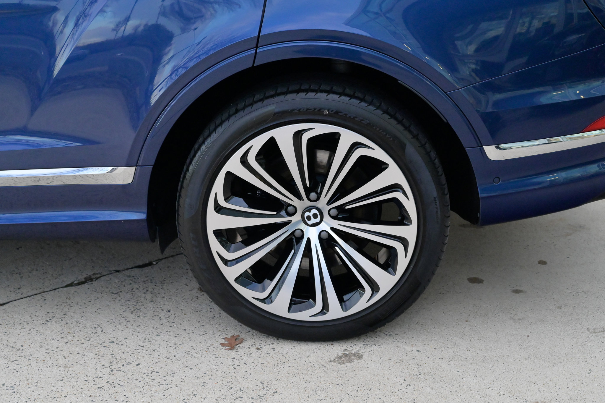 Used 2023 Bentley Bentayga image 10