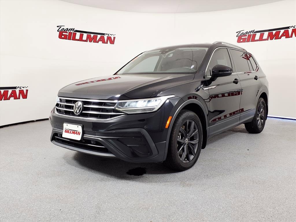 Used 2022 Volkswagen Tiguan SE image 3