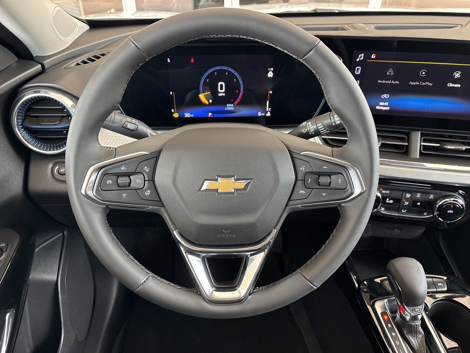 New 2026 Chevrolet Trax LT image 25