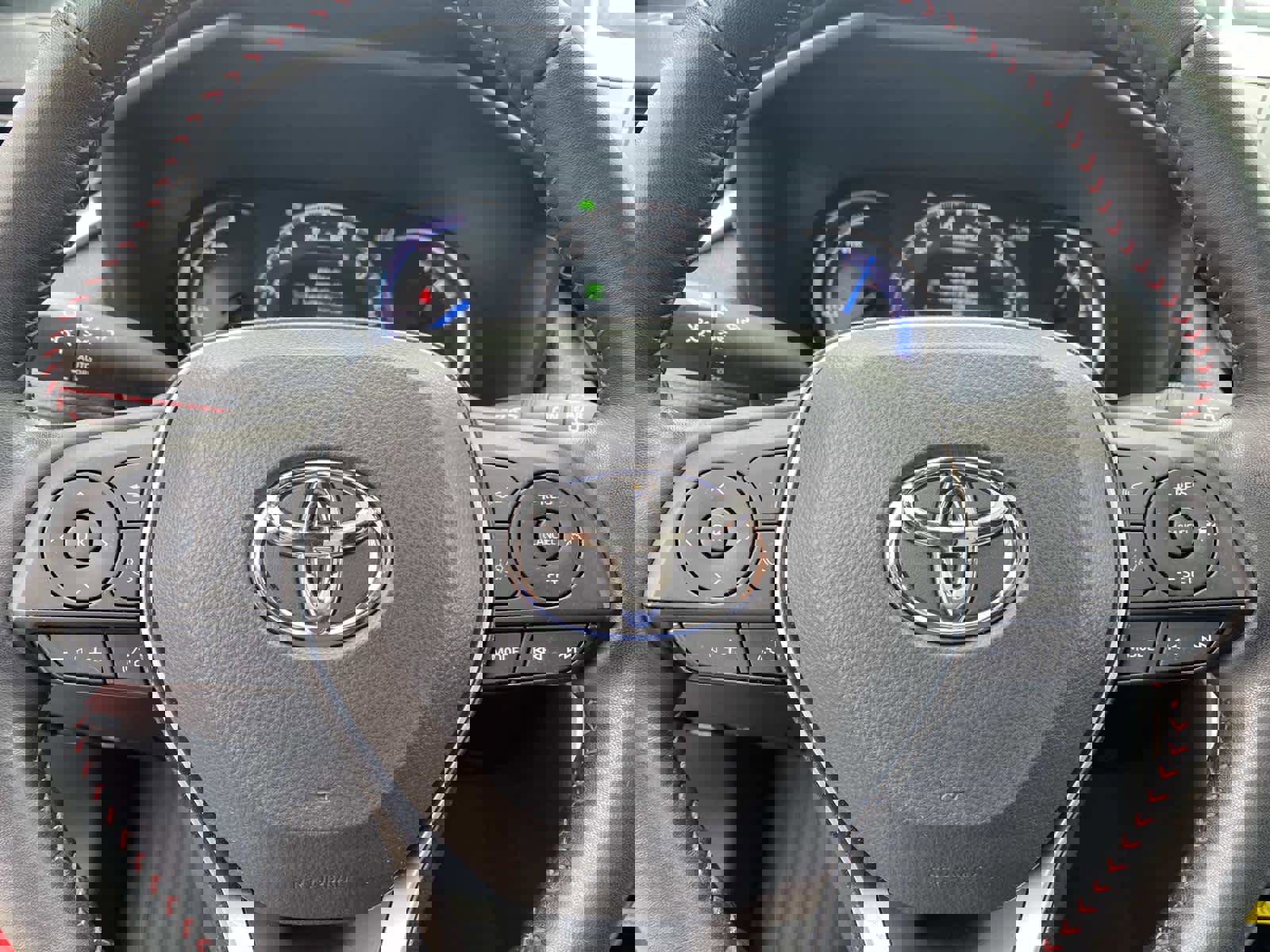 Used 2022 Toyota RAV4 XSE image 20