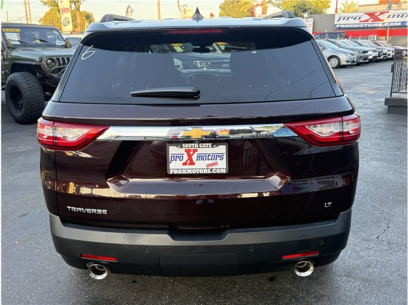 Used 2020 Chevrolet Traverse LT FWD image 13