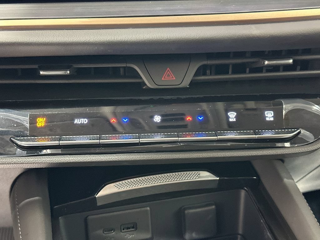 Certified 2026 Buick Envision Avenir AWD/4WD image 16