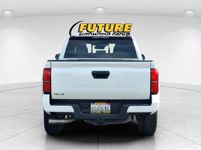 Used 2024 Toyota Tacoma SR5 w/ SR5 Upgrade Package AWD/4WD image 5