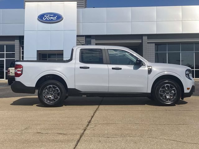 New 2026 Ford Maverick XLT w/ XLT Luxury Package FWD image 2