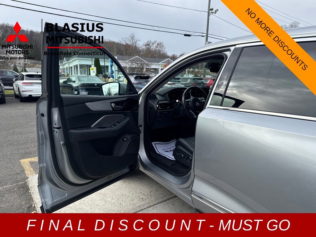 Used 2023 Acura MDX SH-AWD w/ Technology Package image 9