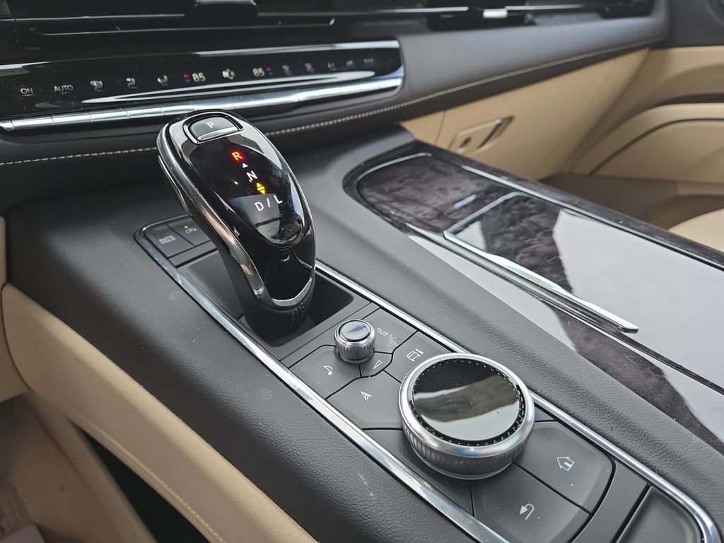 Certified 2023 Cadillac Escalade Premium Luxury w/ LPO, Illumination Package image 24