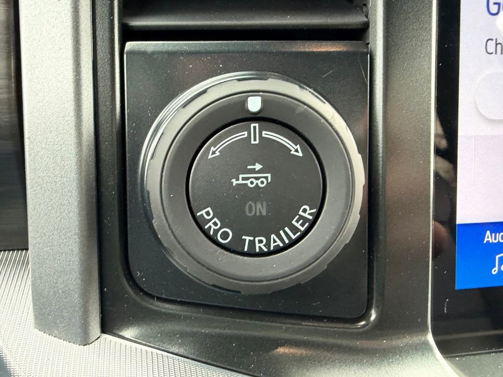 New 2026 Ford F150 Lariat w/ Equipment Group 502A High image 18