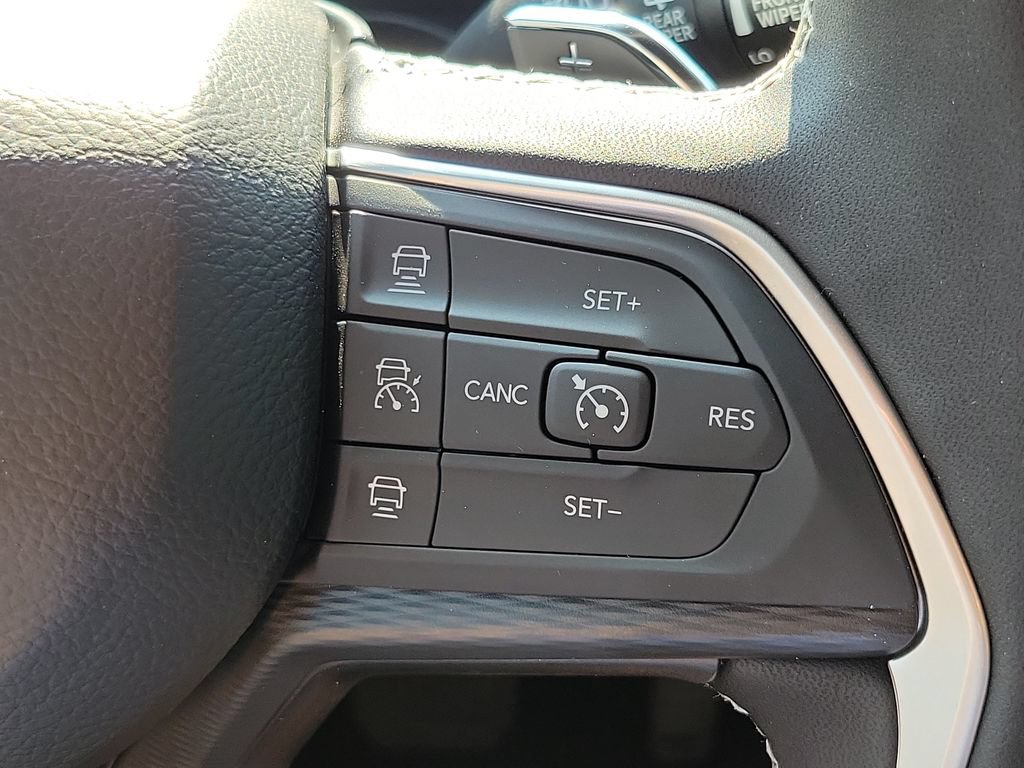 New 2026 Jeep Grand Cherokee Laredo RWD image 15