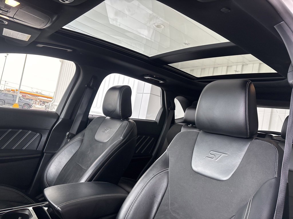 Used 2020 Ford Edge ST w/ Equipment Group 401A image 9