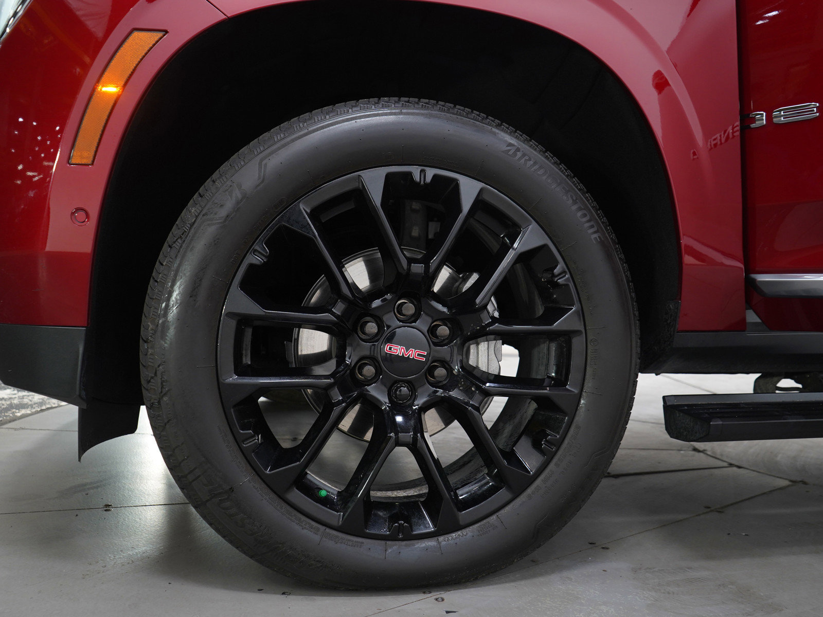 Used 2025 GMC Yukon XL Denali w/ Sun & Power Step Package AWD/4WD image 34