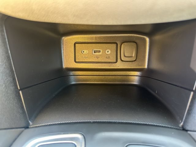 Used 2024 Chevrolet Equinox LT w/ Driver Convenience Package AWD/4WD image 21