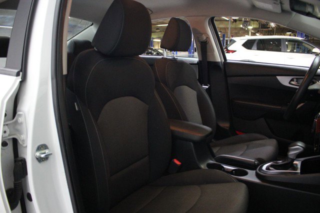 Used 2022 Kia Forte LXS image 21