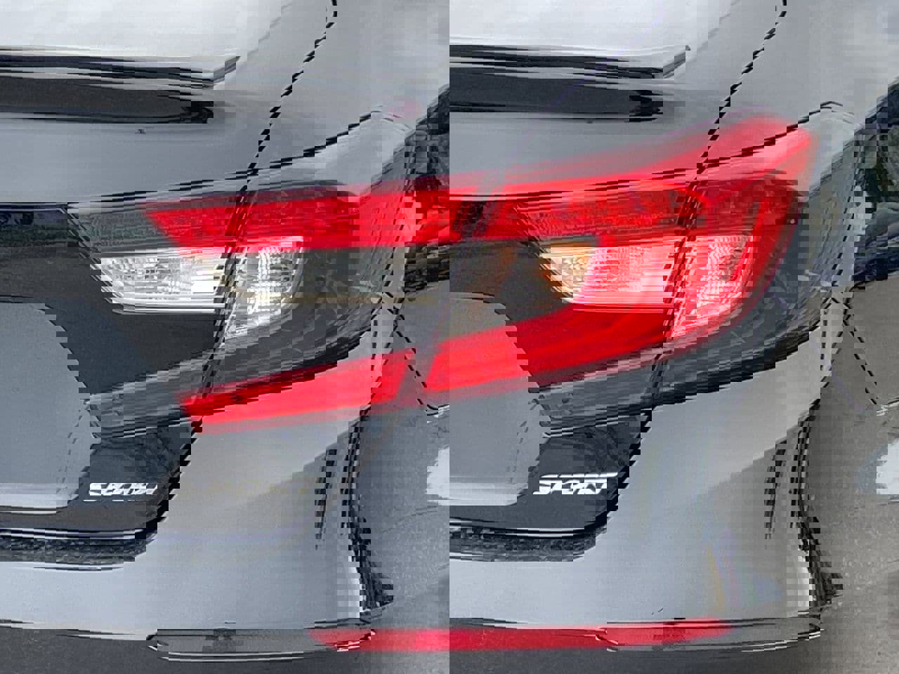 Used 2022 Honda Accord Sport image 2