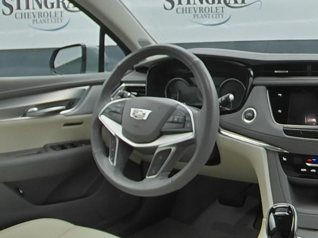 Used 2024 Cadillac XT5 Premium Luxury FWD image 16