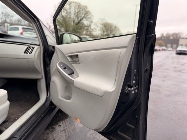 Used 2012 Toyota Prius Three image 3