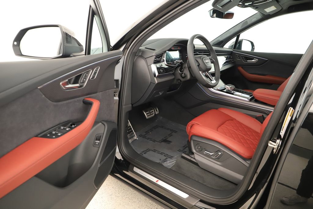 New 2026 Audi SQ7 Prestige image 14