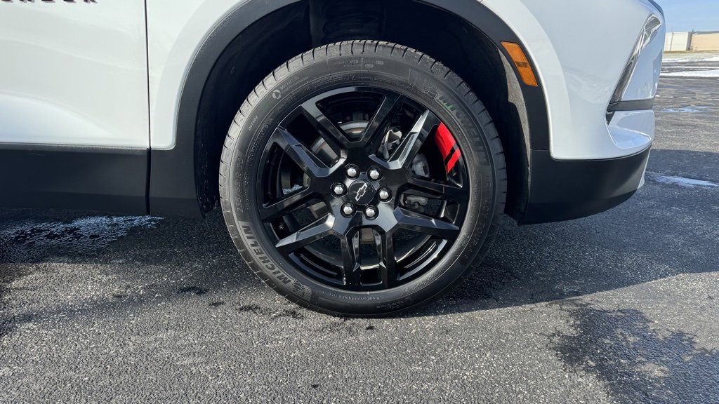 Used 2024 Chevrolet Blazer LT w/ Redline Edition image 32