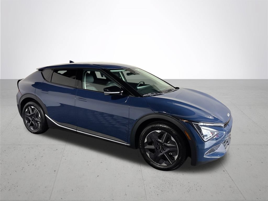 New 2026 Kia EV6 Light AWD/4WD image 4
