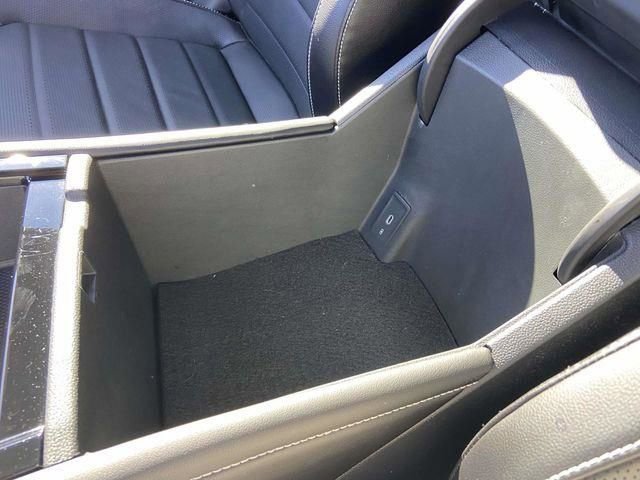 Used 2024 Volkswagen Atlas Cross Sport SEL R-Line image 35