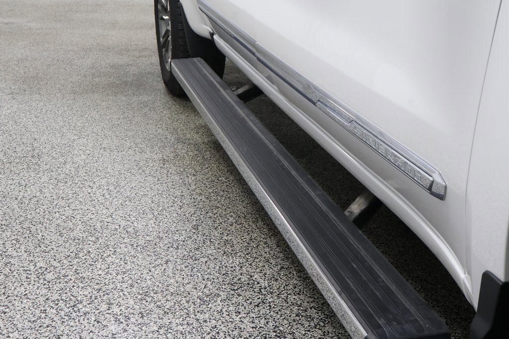 Used 2025 Chevrolet Silverado 1500 High Country w/ Technology Package image 21