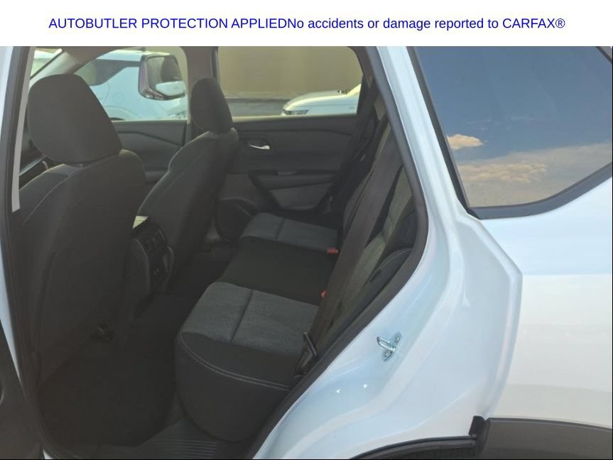 Used 2026 Nissan Rogue SV FWD image 12