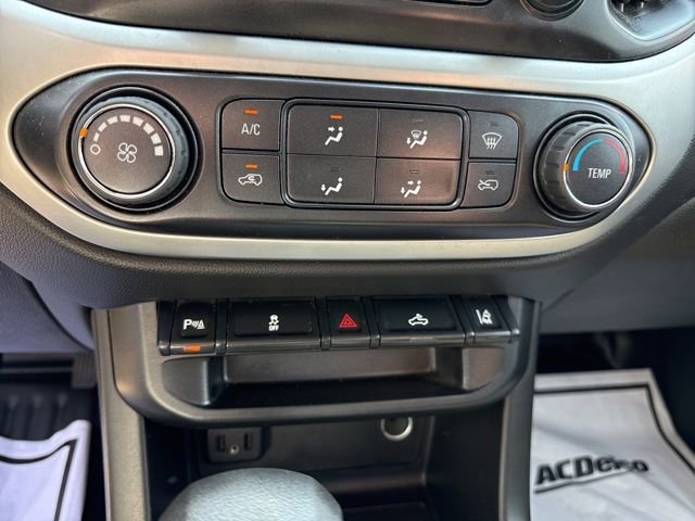 Used 2022 Chevrolet Colorado LT w/ Fleet Safety Package image 15