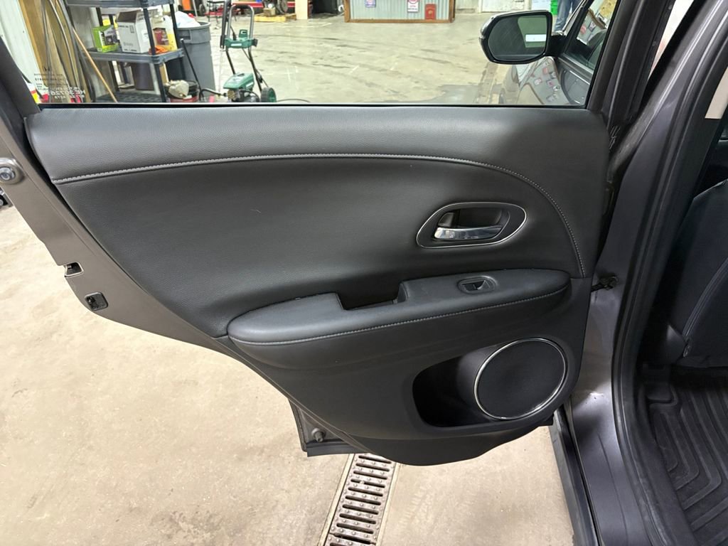 Used 2016 Honda HR-V EX-L image 11