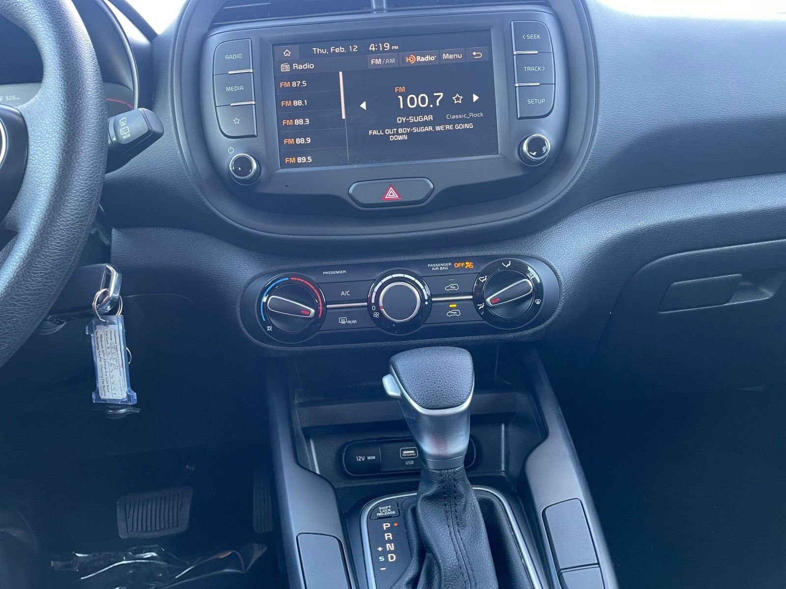 Used 2025 Kia Soul LX w/ LX Technology Package image 17