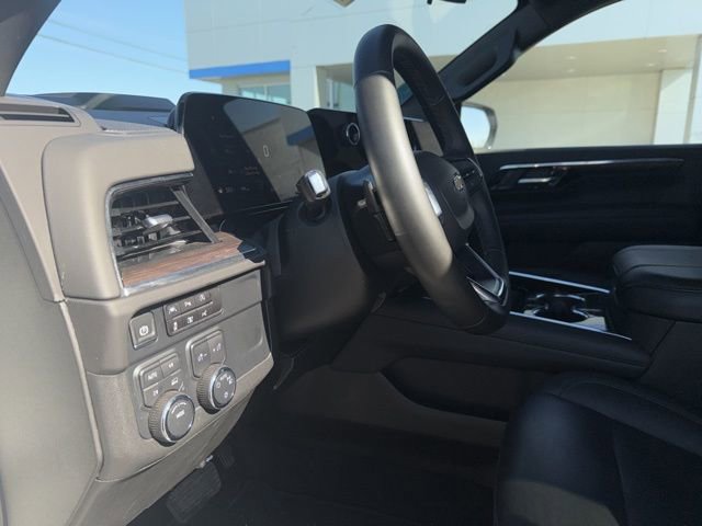 Used 2025 Chevrolet Tahoe LT AWD/4WD image 34