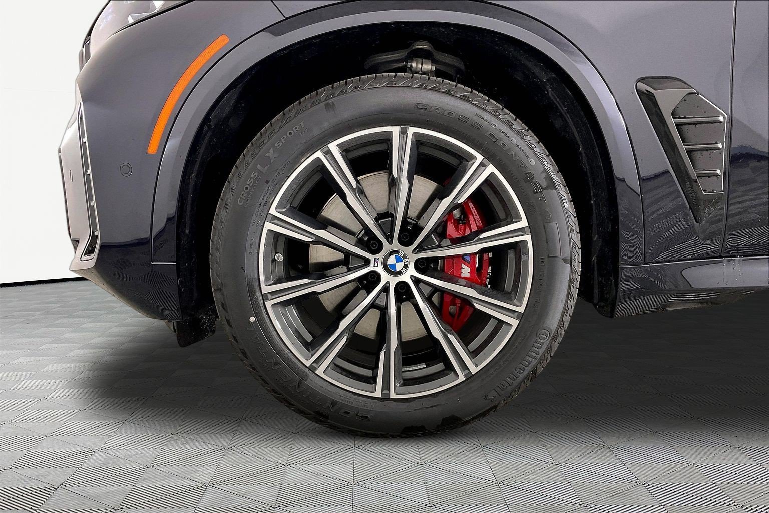 New 2026 BMW X5 xDrive40i w/ M Sport Package AWD/4WD image 20