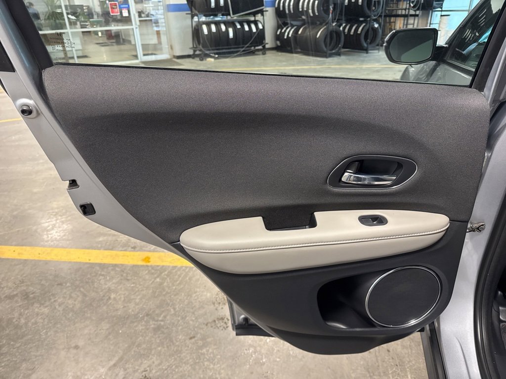 Used 2022 Honda HR-V EX image 25