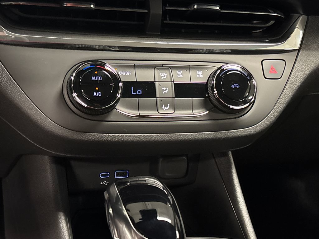 New 2026 Buick Envista Preferred FWD image 34
