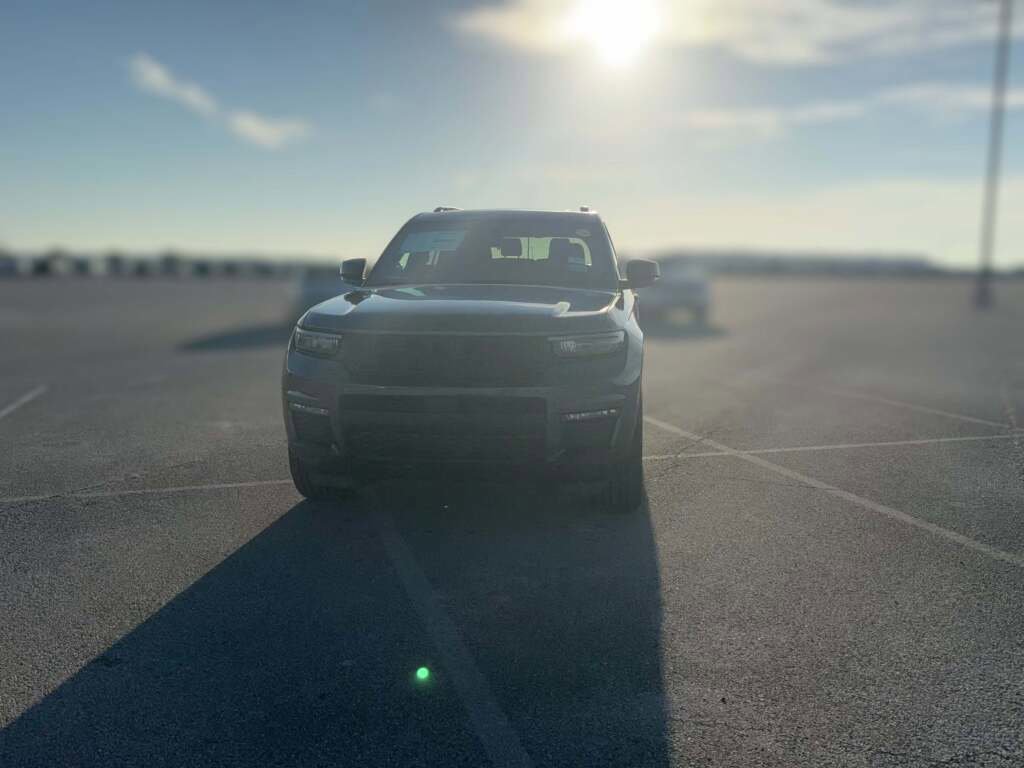 New 2025 Jeep Grand Cherokee L Limited image 2