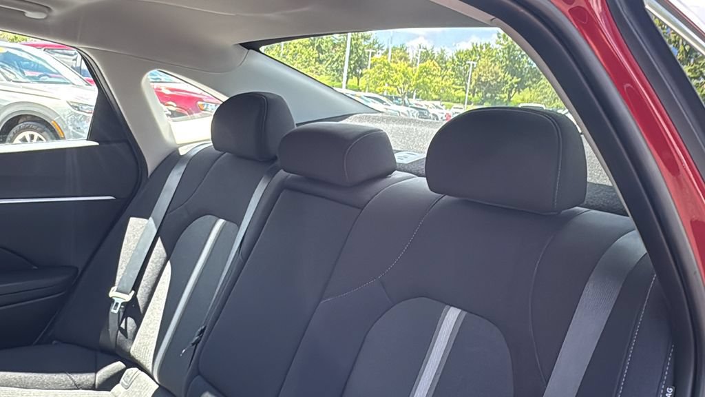 Used 2025 Hyundai Sonata SEL FWD image 24
