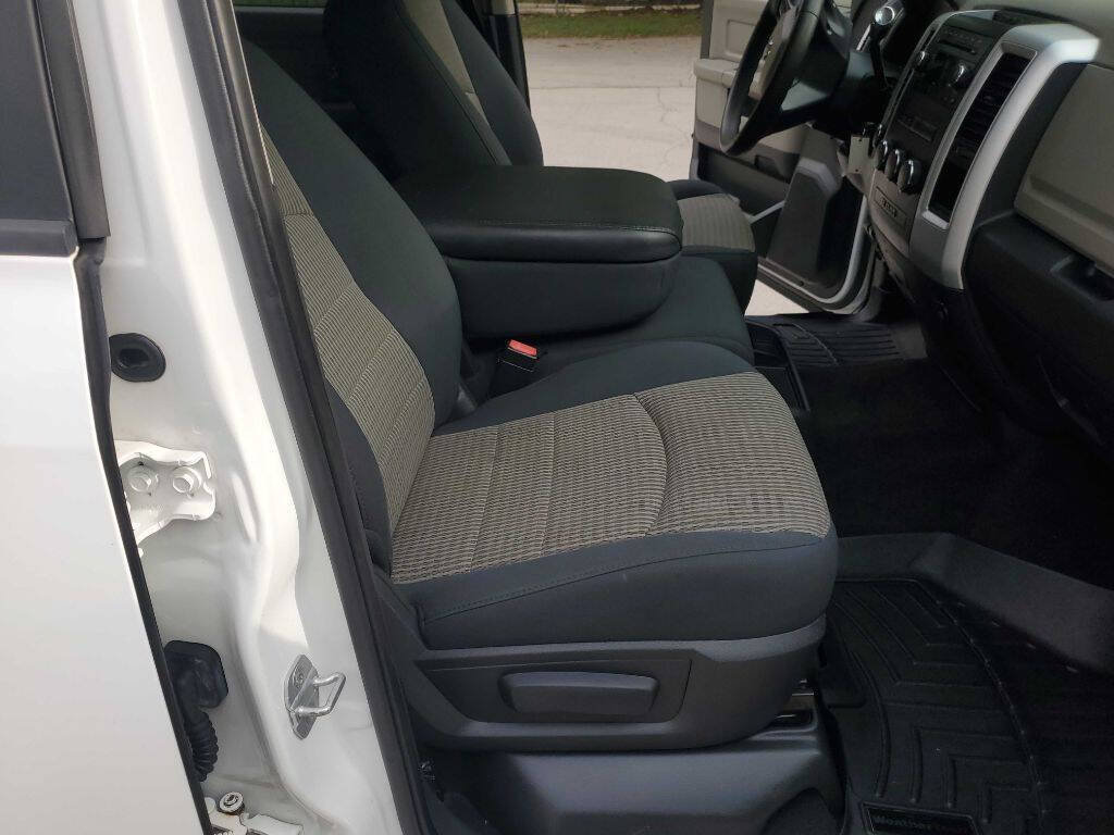 Used 2012 RAM 1500 Classic SLT AWD/4WD image 31