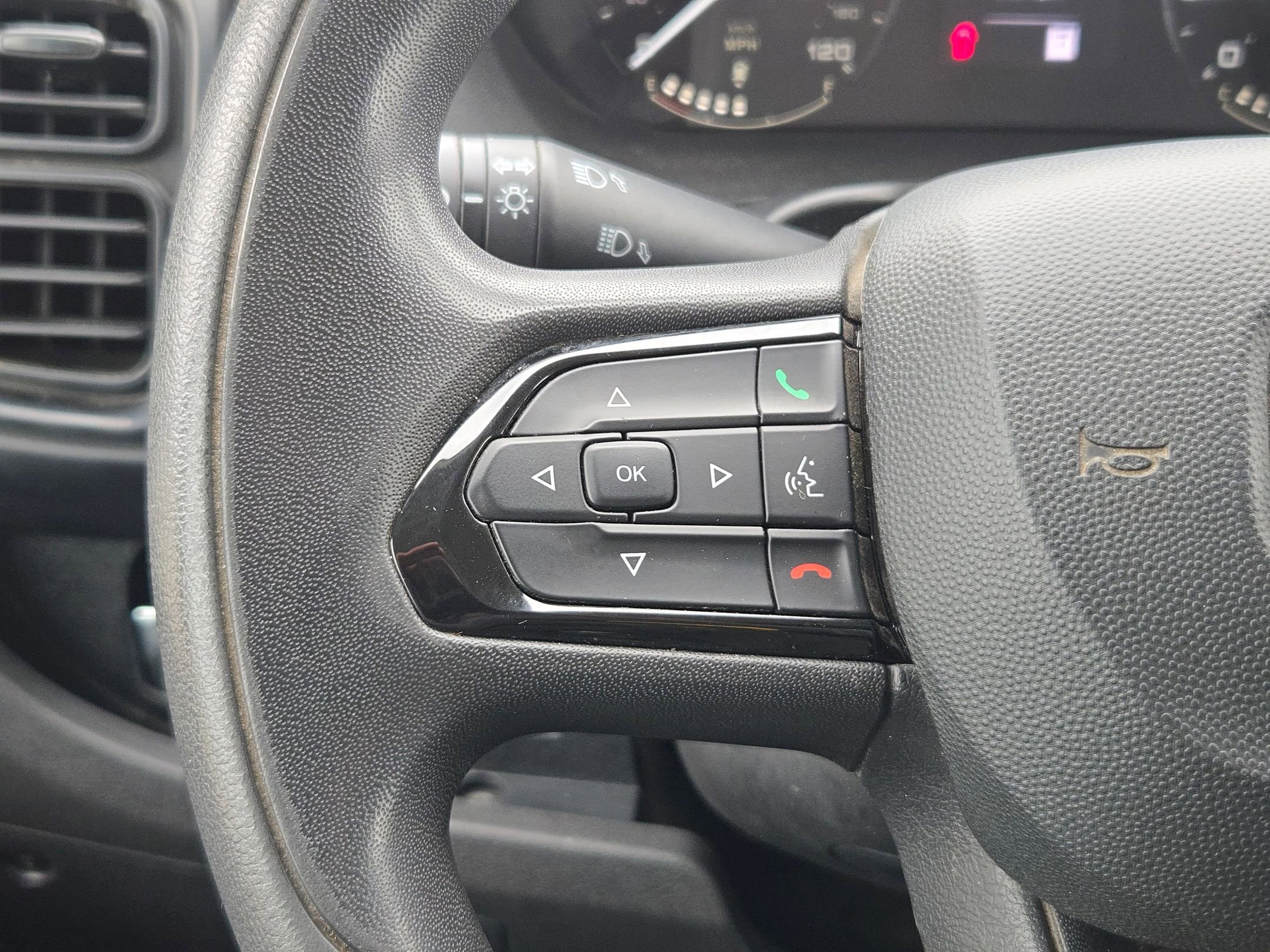 Used 2025 RAM ProMaster 2500 w/ Convenience Group FWD image 29