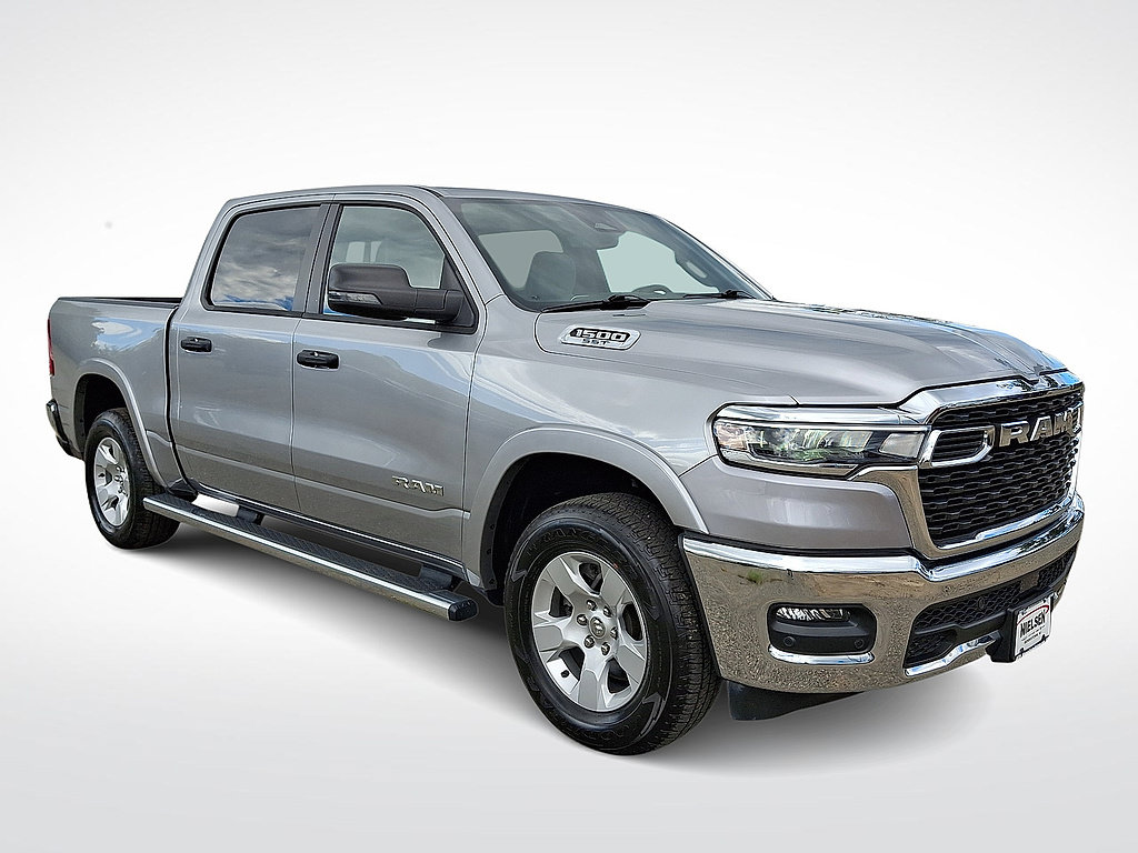 Used 2025 RAM 1500 Big Horn AWD/4WD image 1