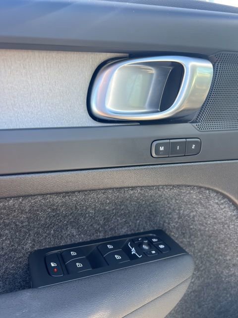 New 2025 Volvo XC40 B5 Core w/ Climate Package image 12